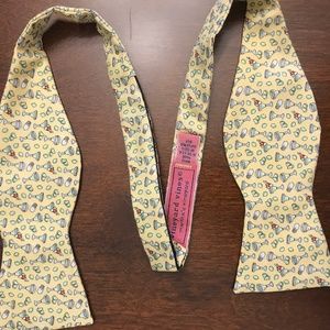 Vineyard Vines Margarita Bow Tie